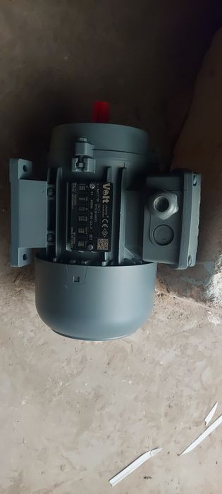 Продаётся Электродвигательи