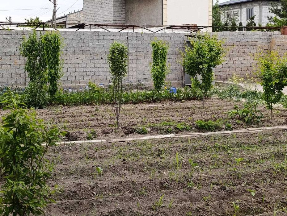 Участок 6 соток с 2 мя домами