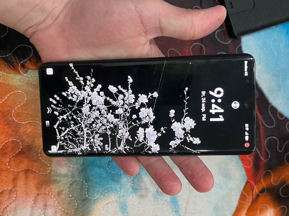 Телефон Vivo v25 pro