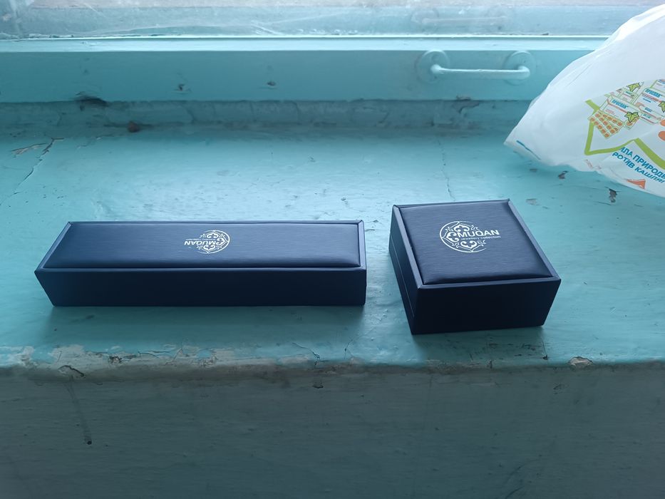 Продам серебряное украшение мужское