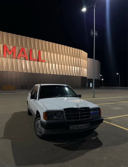 Продам мерс 190 Е