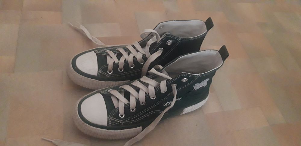 Продам кеды в хорошем состоянии