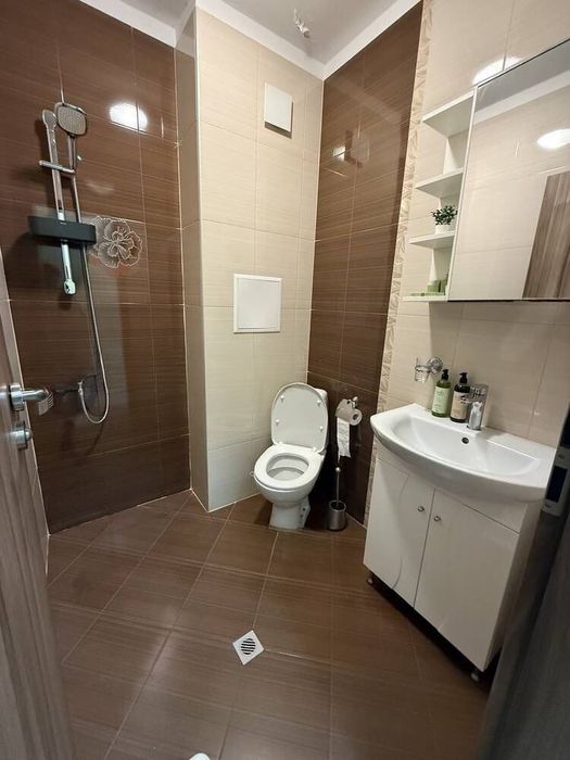 Дава се под наем Тристаен апартамент в София, Витоша - 100 кв.м за 900 € - Снимка #7