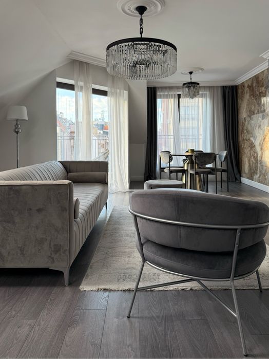 Нова холна гарнитура