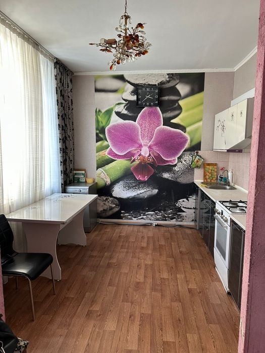 Продам 4-х комнатную квартиру