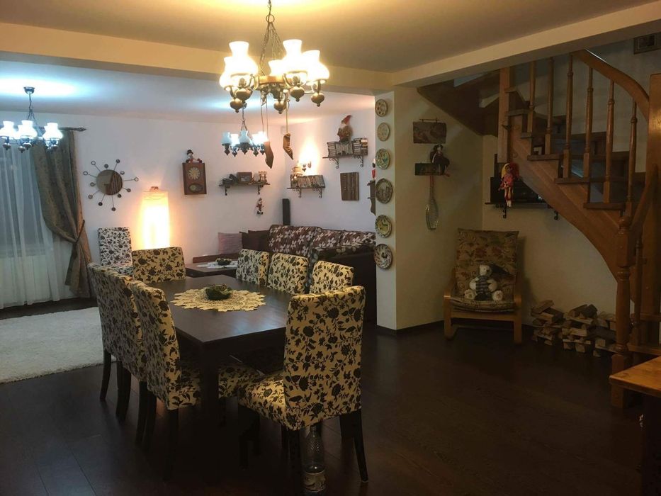 Inchiriez pe termen lung casa de vacanta la Predeal