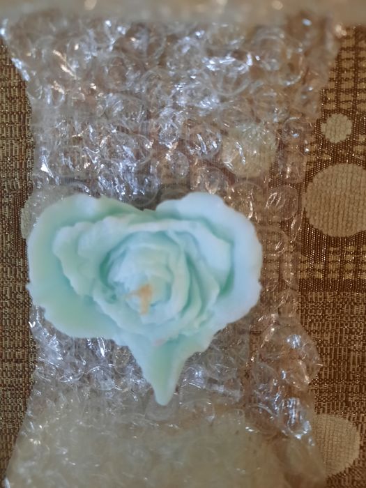 Продается свеча декоративная