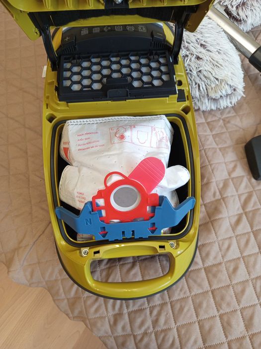 Прахосмукачка Miele Complete C3 Flex