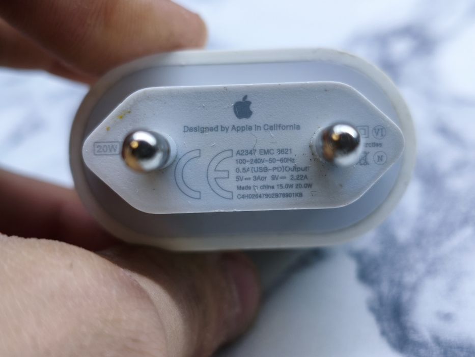Apple 20W адаптер для iPhone, как новый.