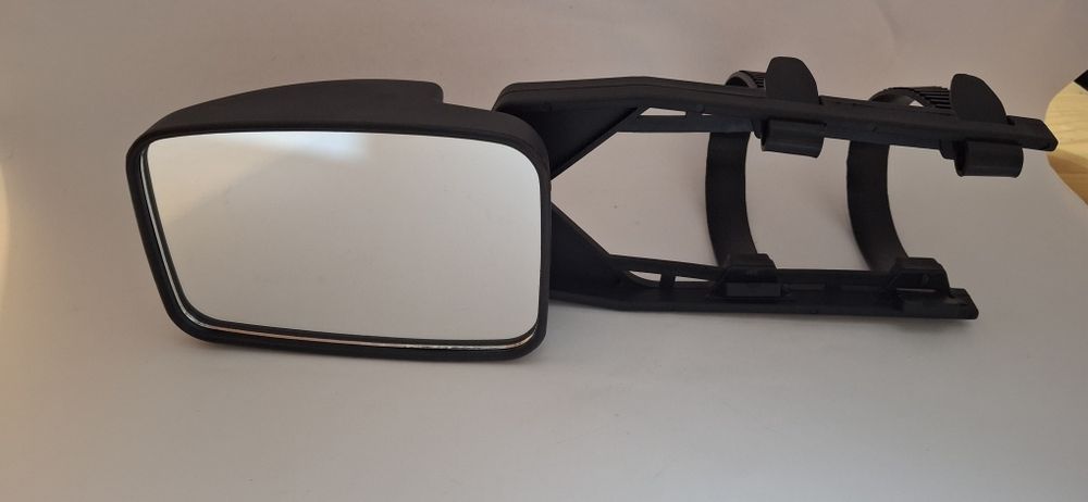 Oglinda auxiliară pentru remorcare rulotă