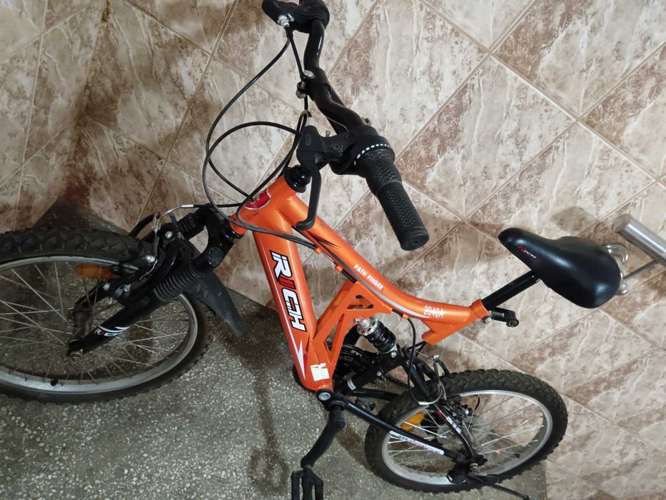 Bicicletă universală ..6.15ani