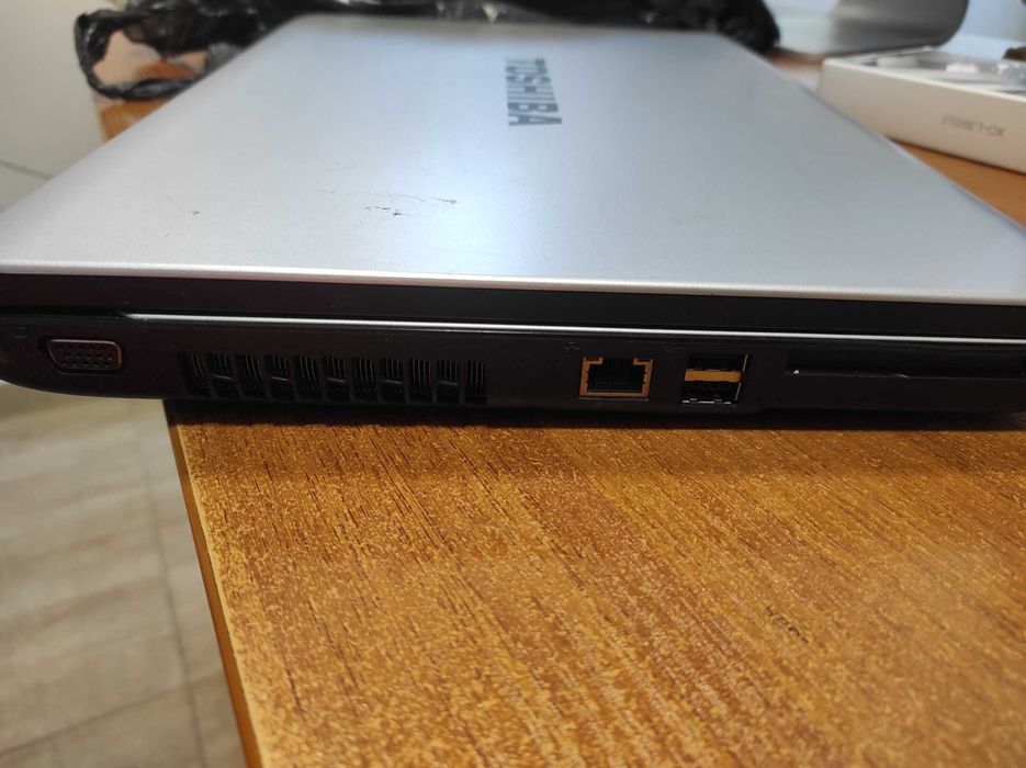 Toshiba sattellite L300D за части
