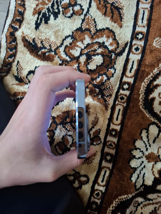 Iphone 13 pro 128гб почти в идеале