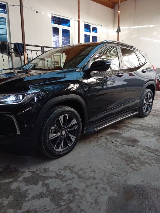 Tracker 2 preymum yangi salon kraska top toza