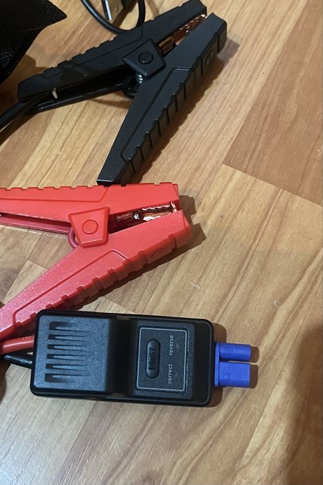 Jump Starter baterie AUTO ANSODY nou