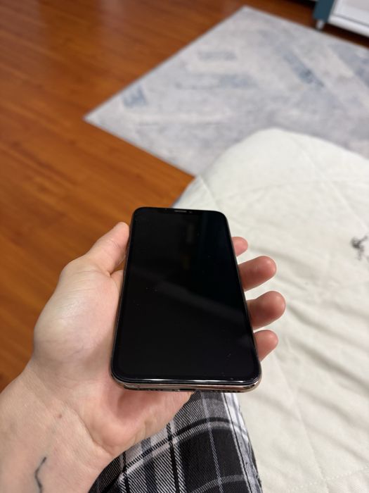 Срочно Iphone XS