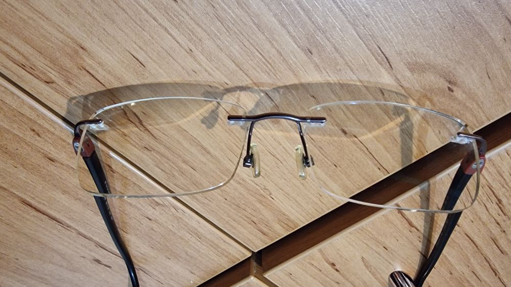 Ochelari de vedere dioptrii -2.5 si -2.75 cu certificare Lensa