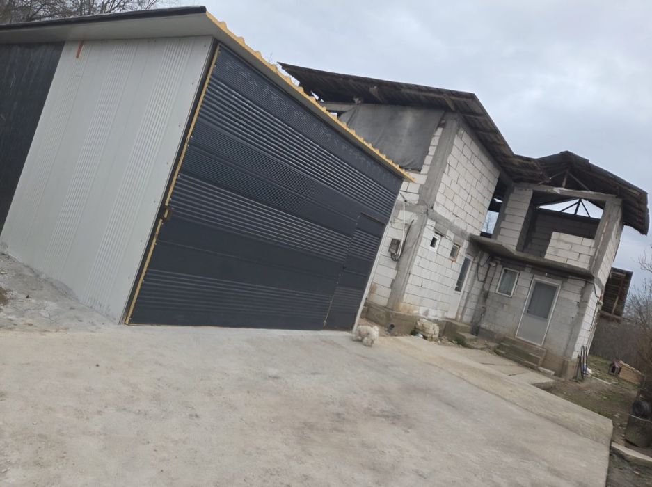 Vând  casă Albota P+1E sub prețul unui apartament