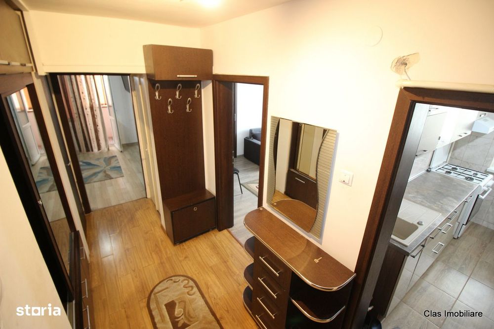 3 Cam De inchiriat Etj 3 Zona Adm Financiara !!
