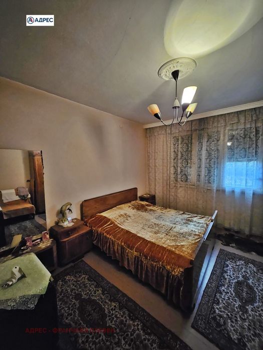 Продава се Етаж от къща в Плевен, Сторгозия - 83 кв.м за 891 €/кв.м - Снимка #5