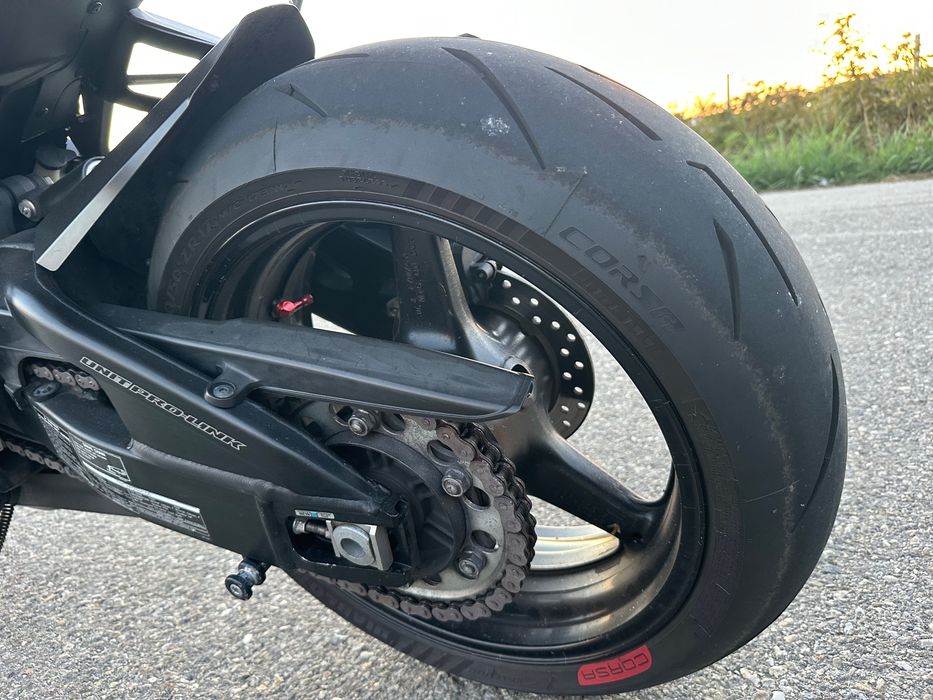 Honda cbr 1000 rr fireblade