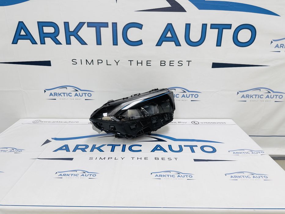 Far dreapta Led Mercedes EQB/EQA cod A2439069000