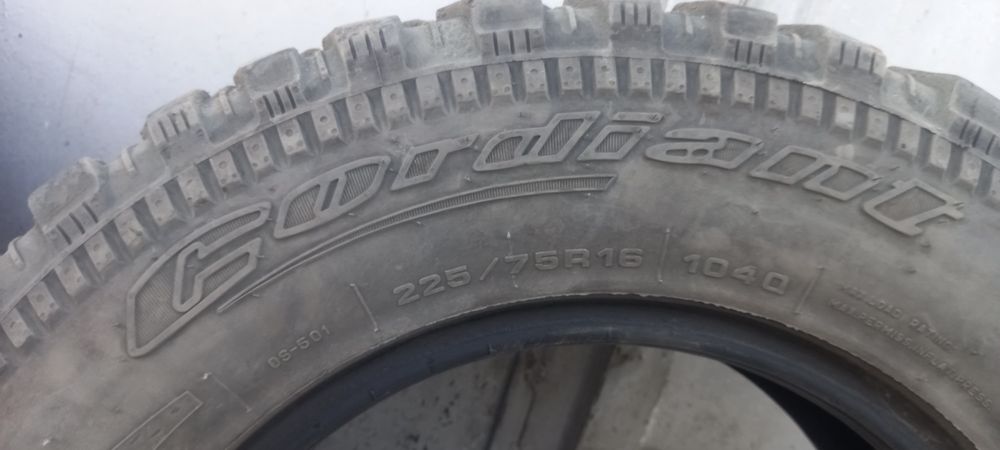 Резина 225/75R16