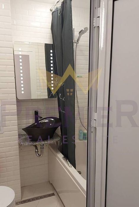 Продава се Двустаен апартамент в Бургас, Братя Миладинови - 65 кв.м за 2724 €/кв.м - Снимка #4