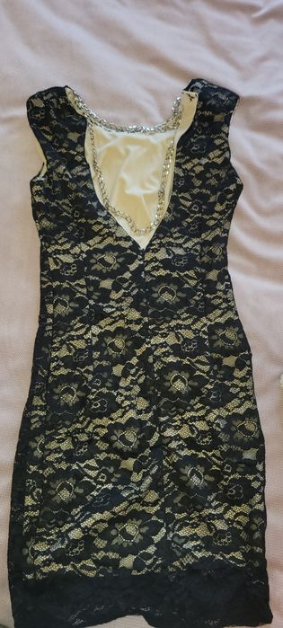 Женское  платье продается