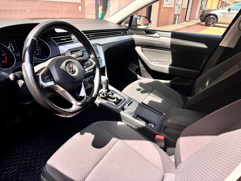 Volkswagen Passat 2.0 diesel, automat, tva inclus deductibil