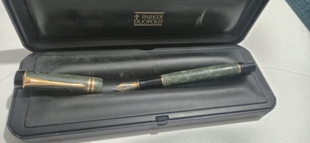 Stilou de Lux Parker Duofold Centennial Marbled Green – Peniță Aur 18k / Stare Impecabilă