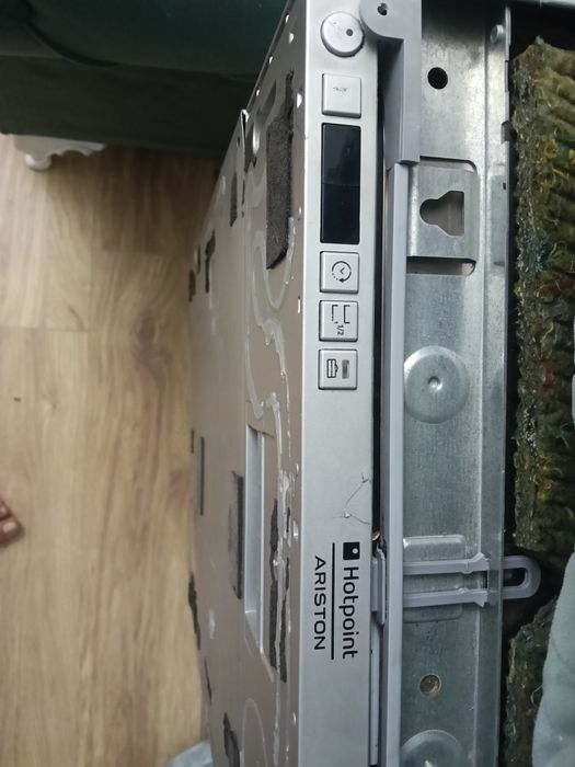 Продам на запчасти не дорого