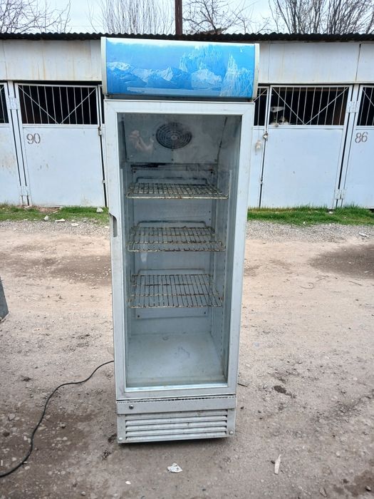 Холодильник ишлайди