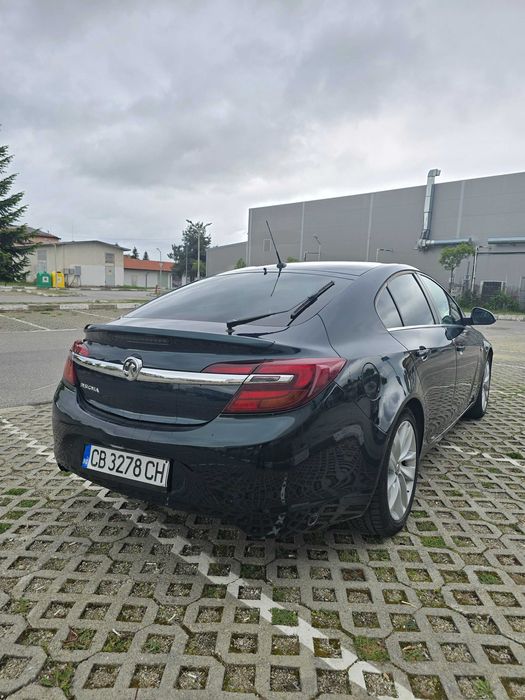 Opel Insignia 1.8 sri LPG