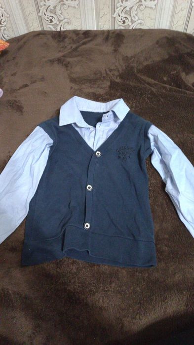 Кофты на мальчика в отличном состоянии
