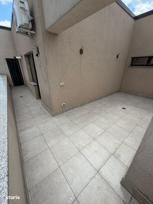 Vand Apartament 3 camere  Spatios Langa Mall