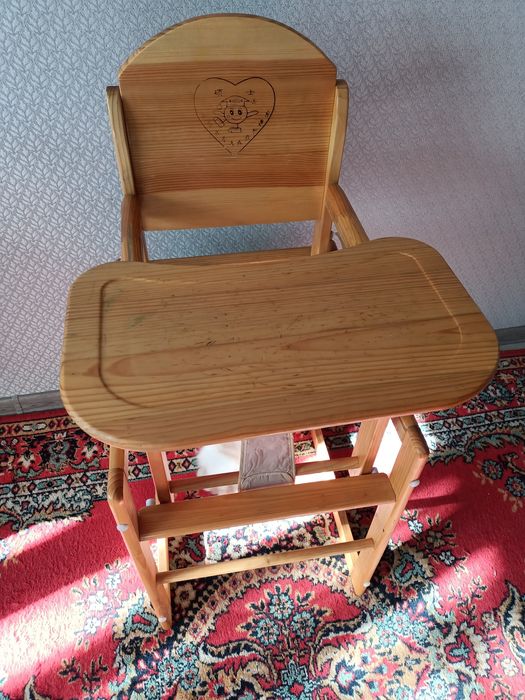 Стульчик для кормления