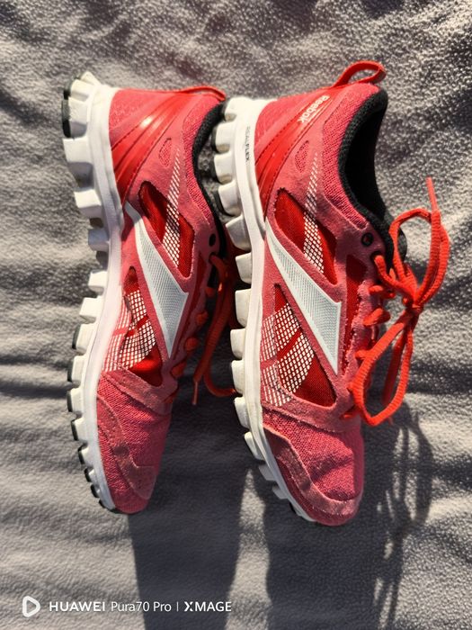 Дамски маратонки Reebok и adidas номер 37.5