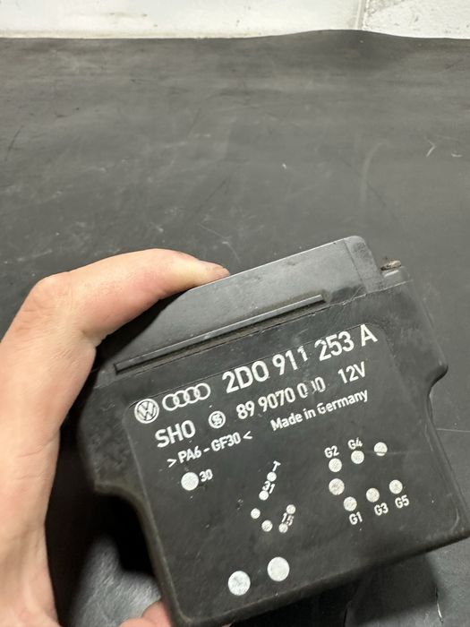 Releu bujii incandescente Volkswagen Vw LT 2.5 TDI 2D0911253A