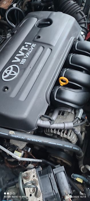 Тойота Авенсис 1.8 бензин 2008г.