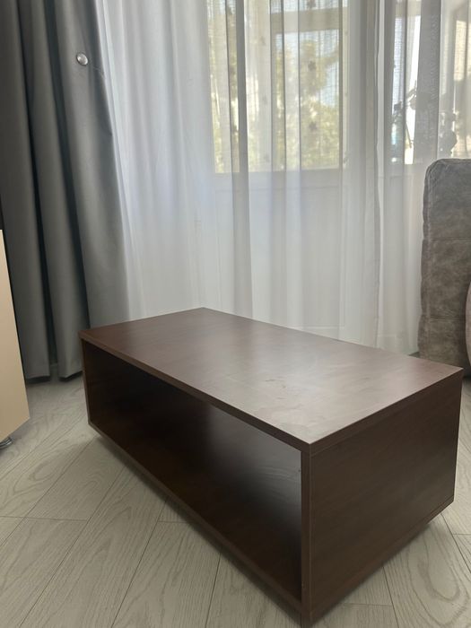 Mobilă sufragerie+masuta ,stare foarte bună ,nu asigur transport