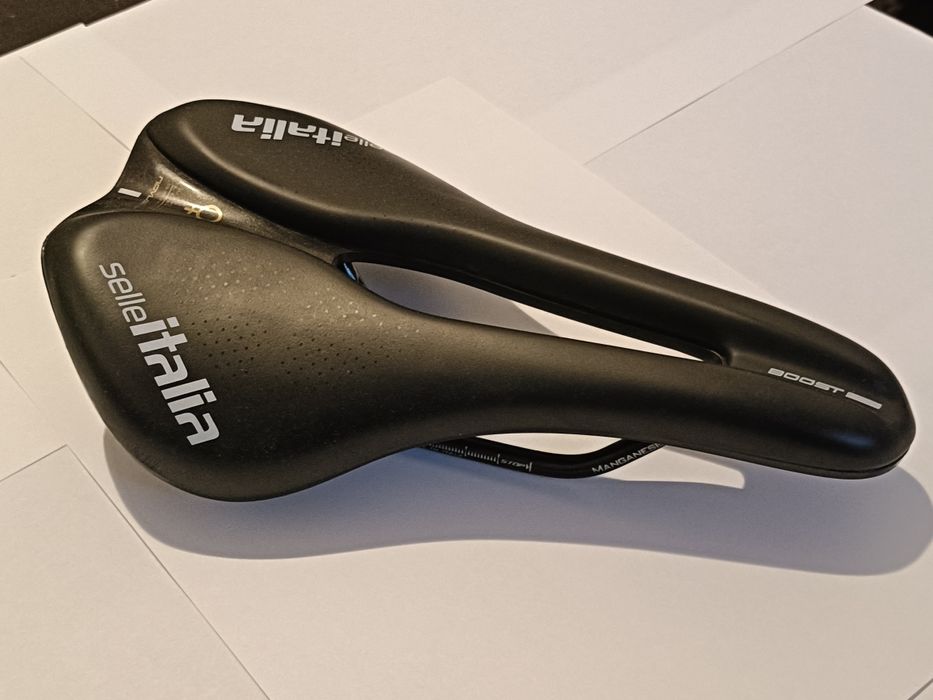 Vând sa scaun cursiera Selle Italia