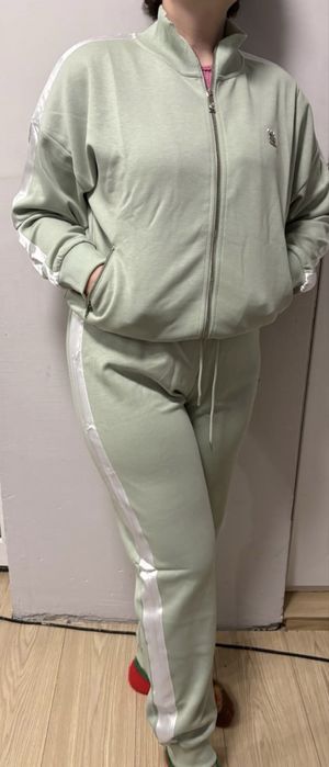 Дамски спортно елегантен комплект