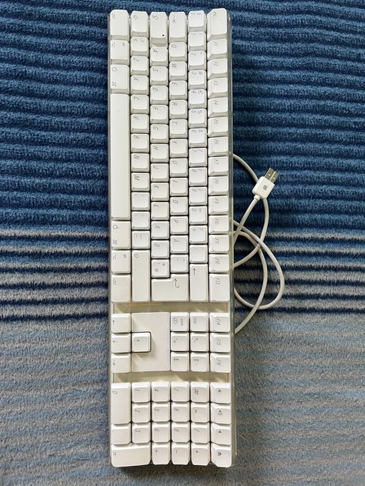Apple Keyboard A1048