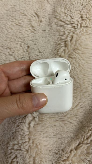 Продам airpods 2