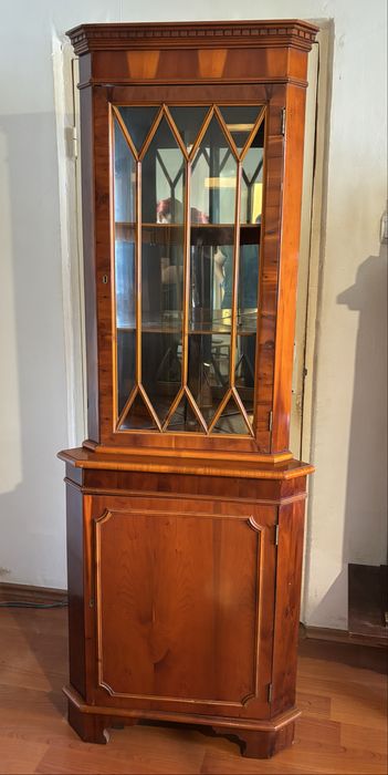 Vand urgent piesa mobilier pe colt