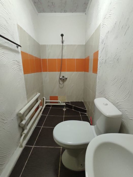 Сдам гостевой коттедж  рядом  озеро