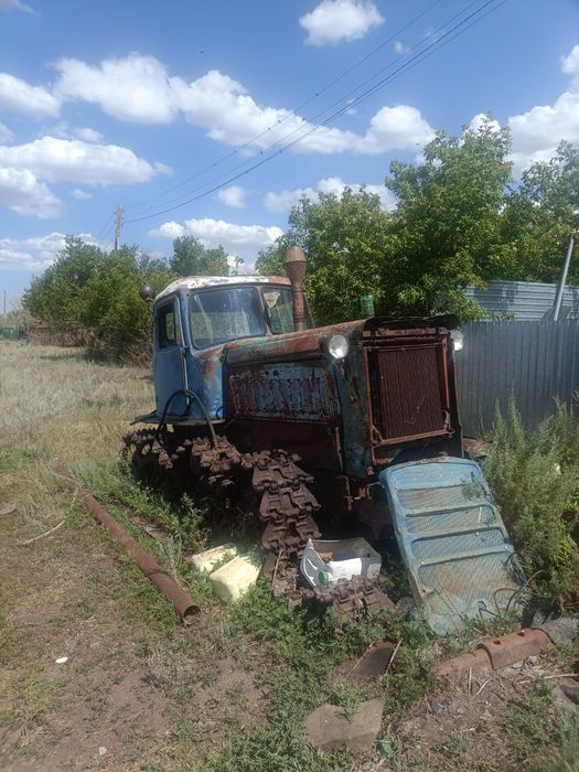 Продам трактор Дт-75