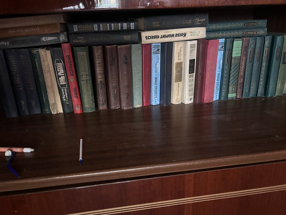 10 книг 500 тенге