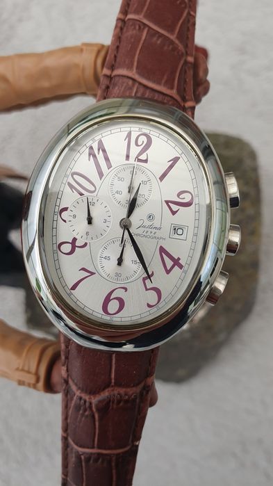 •Vând un ceas nou marca JUSTİNA chronograp din colecția mea•